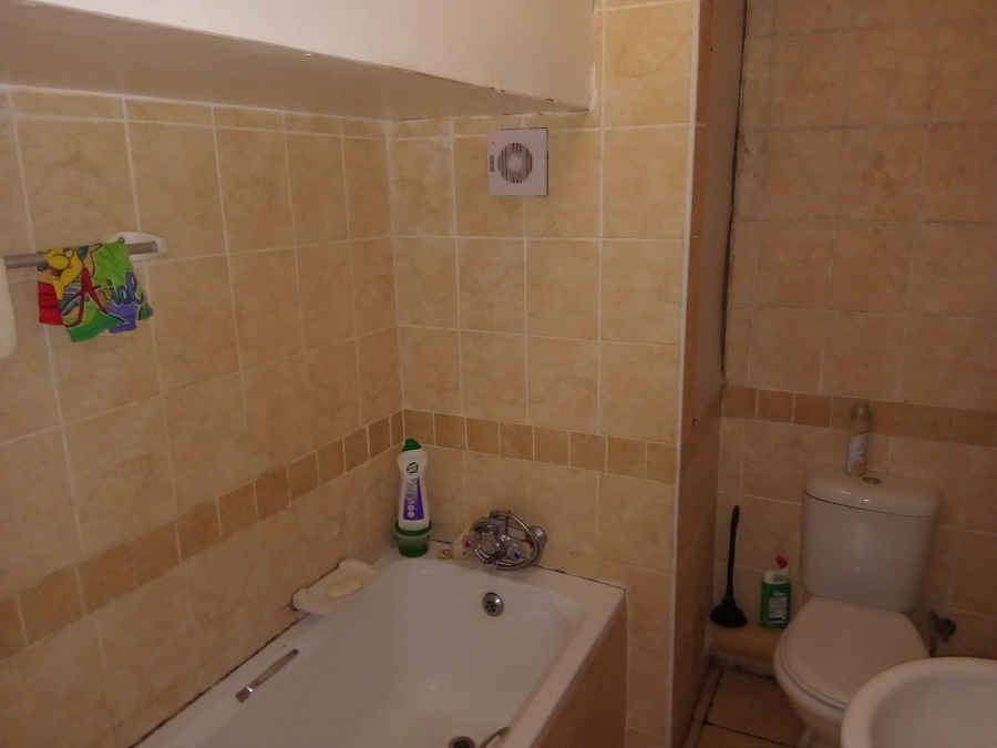 2 Bedroom Property for Sale in Heiderand Western Cape